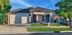 Property listing shown for pest and building inspection