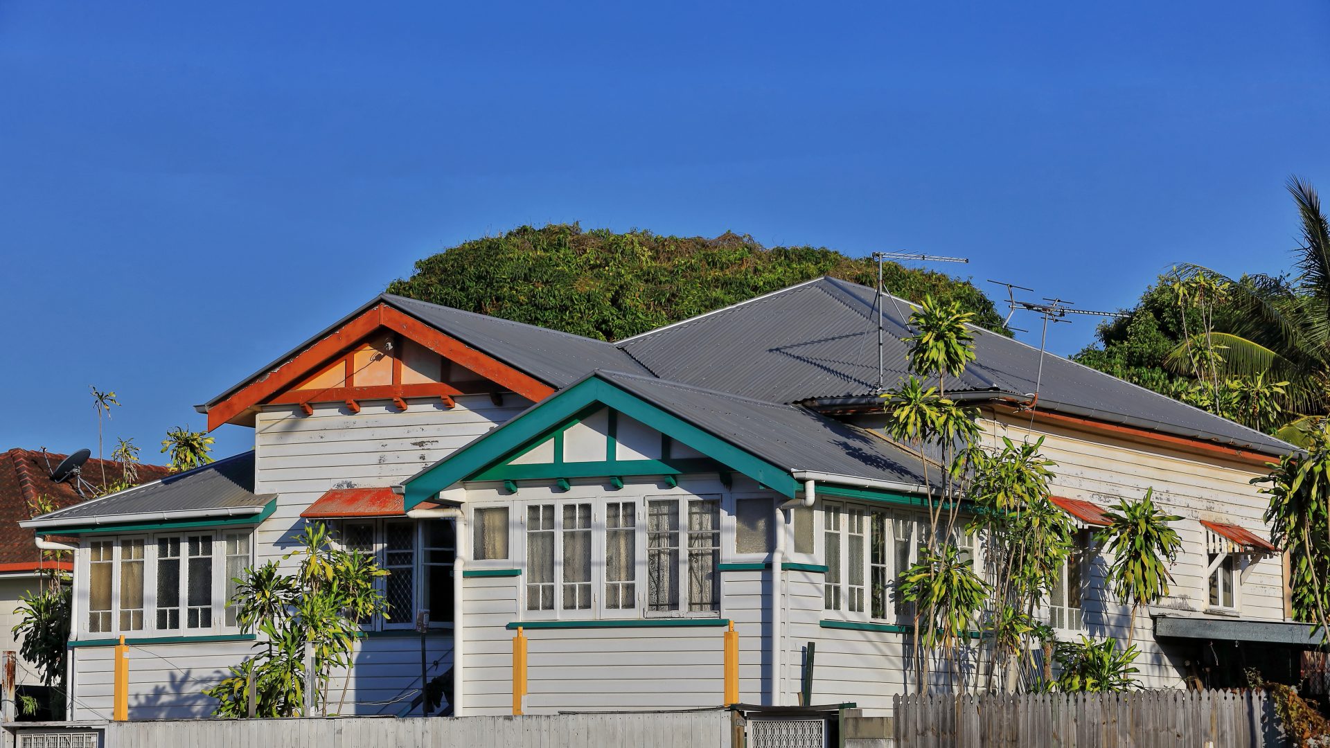 Large Queenslander type detached house in the city centre area. Cairns-Australia-364 cairns house
